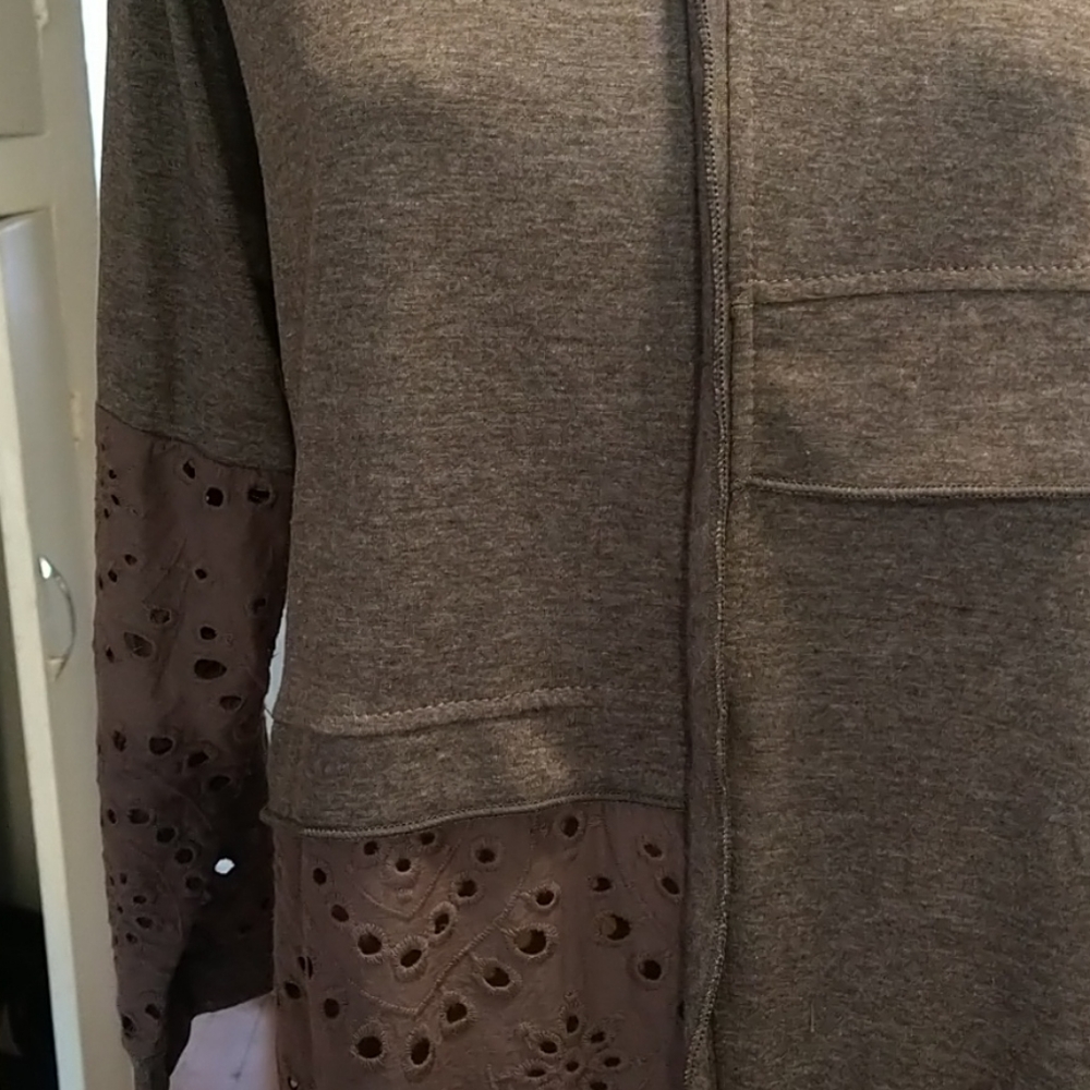 Pretty Angel Tunic - Picture 2 of 5